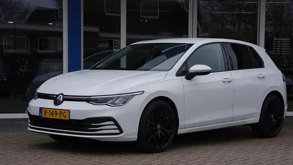 Occasion VW Golf VIII Life 110 PK (80 kW) 2022 Hatchback