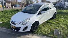Wit Gebruikt 2013 Opel Corsa Edition Hatchback | € 2.450 (Eerlijke prijs)