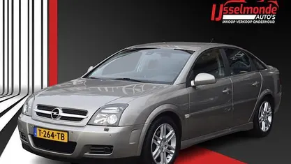 Gebruikt 2003 Opel Vectra GTS Hatchback | € 3.940 (Eerlijke prijs)