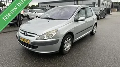 Grijs Gebruikt 2004 Peugeot 307 Griffe Hatchback | € 999 (Goede deal)