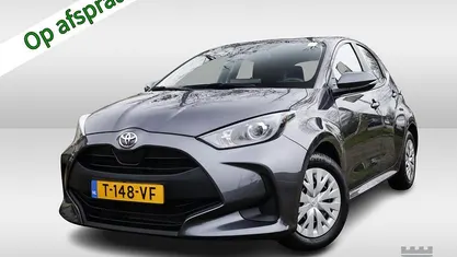 Occasion Toyota Yaris Active 127 PK (93 kW) 2023 Grijs Hatchback