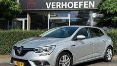 Gebruikt 2016 Renault Mégane IV Zen Hatchback | € 9.950 (Eerlijke prijs)