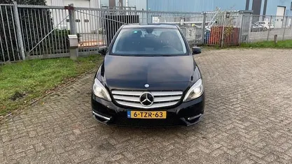 Gebruikt 2014 Mercedes B180 MPV | € 5.999 (Eerlijke prijs)
