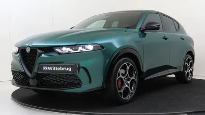 Groen Occasion 2024 Alfa Romeo Tonale Veloce SUV | € 37.725 (Eerlijke prijs)