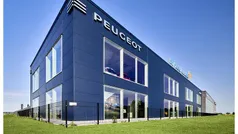 Zwart Gebruikt 2021 Peugeot 2008 Allure SUV | € 18.440 (Eerlijke prijs)