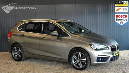 Grijs Gebruikt 2016 BMW 220 Sport Line Stationwagen | € 12.950 (Eerlijke prijs)