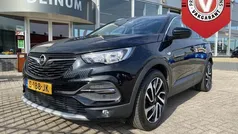 Zwart Gebruikt 2018 Opel Grandland X Innovation SUV | € 16.900 (Eerlijke prijs)