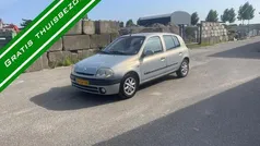 Grijs Gebruikt 2000 Renault Clio II Hatchback | € 1.450 (Goede deal)