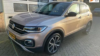 Occasion 2019 VW T-Cross Business SUV | € 20.900 (Eerlijke prijs)