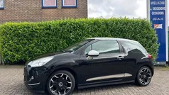 Zwart, metallic lak Gebruikt 2013 Citroën DS3 So Chic Hatchback | € 5.950 (Eerlijke prijs)