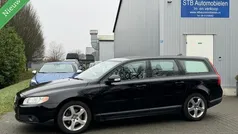 Zwart Gebruikt 2010 Volvo V70 Kinetic Stationwagen | € 2.999 (Super prijs)