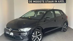 Zwart Gebruikt 2024 VW Polo Edition Hatchback | € 23.950 (Eerlijke prijs)