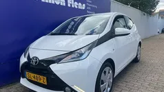 Gebruikt 2018 Toyota Aygo X-play Hatchback | € 6.445 (Eerlijke prijs)