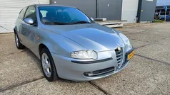Grijs Gebruikt 2004 Alfa Romeo 147 Impression Hatchback | € 1.850 (Eerlijke prijs)