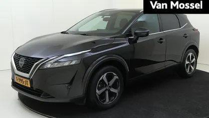 Zwart Occasion 2023 Nissan Qashqai N-Connecta SUV | € 28.735 (Eerlijke prijs)