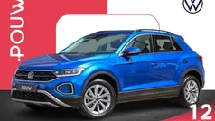 Blauw, metallic lak Gebruikt 2024 VW T-Roc Edition SUV | € 26.950 (Goede deal)