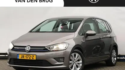 Grijs Occasion 2016 VW Golf Sportsvan Comfortline MPV | € 15.895 (Eerlijke prijs)