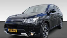 Gebruikt 2015 Mitsubishi Outlander P-HEV Edition SUV | € 16.430 (Eerlijke prijs)
