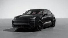 Gebruikt 2024 Porsche Macan Turbo SUV | € 152.737 (Super prijs)