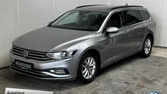 Zilver Gebruikt 2023 VW Passat Business Stationwagen | € 34.380 (Eerlijke prijs)