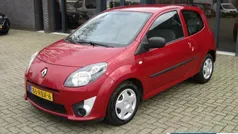Rood Gebruikt 2011 Renault Twingo Authentique Hatchback | € 3.250 (Eerlijke prijs)