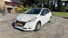 Gebruikt 2015 Peugeot 208 Style Hatchback | € 7.250 (Goede deal)