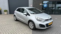 Grijs Gebruikt 2011 Kia Rio Comfort Hatchback | € 3.999 (Eerlijke prijs)