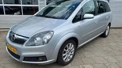 Grijs Gebruikt 2007 Opel Zafira MPV | € 1.199 (Super prijs)