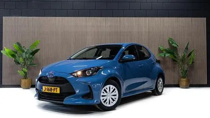 Blauw Occasion 2020 Toyota Yaris Active Hatchback | € 15.950 (Eerlijke prijs)