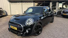 Gebruikt 2018 Mini Cooper S Hatchback | € 20.950 (Eerlijke prijs)