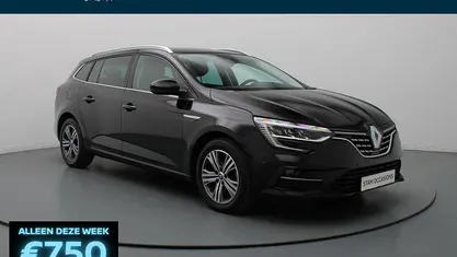 Zwart Gebruikt 2021 Renault Mégane IV Intens Stationwagen | € 19.290 (Eerlijke prijs)