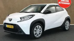 Gebruikt 2023 Toyota Aygo Play Hatchback | € 16.645 (Goede deal)