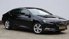 Zwart Gebruikt 2018 Opel Insignia Innovation Hatchback | € 14.950 (Eerlijke prijs)