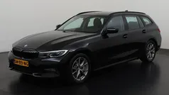 Zwart Gebruikt 2021 BMW 330e Sport Line Stationwagen | € 29.895 (Super prijs)
