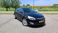 Zwart Gebruikt 2011 Opel Astra Cosmo Hatchback | € 5.450 (Eerlijke prijs)