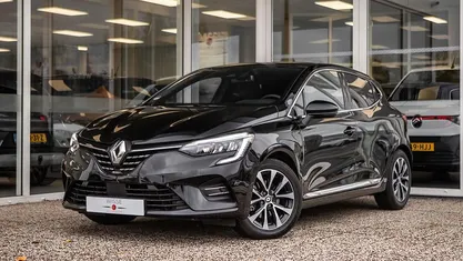 Hatchback Occasion 2023 Renault Clio V Techno Hatchback | € 21.745 (Eerlijke prijs)