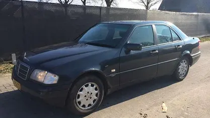 Occasion 1996 Mercedes C220 Sedan | € 999