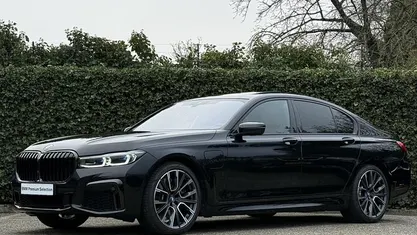 Occasion 2022 BMW 745e M Sport Sedan | € 53.895 (Eerlijke prijs)