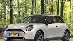Grijs, metallic lak Nieuw 2025 Mini Cooper Essential Hatchback | € 28.799 (Super prijs)