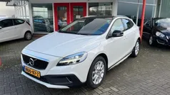 Wit Gebruikt 2016 Volvo V40 CC Momentum Stationwagen | € 15.950 (Goede deal)
