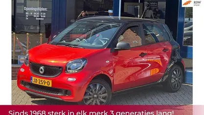 Occasion Smart ForFour Pure 71 PK (52 kW) 2016 Rood Hatchback
