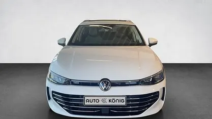 Occasion 2024 VW Passat Elegance Sedan | € 47.349 (Eerlijke prijs)