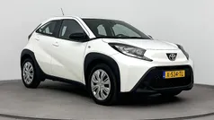 Gebruikt 2024 Toyota Aygo X Play SUV | € 17.999 (Eerlijke prijs)