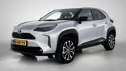 Grijs Gebruikt 2022 Toyota Yaris Cross Edition SUV | € 24.945 (Eerlijke prijs)