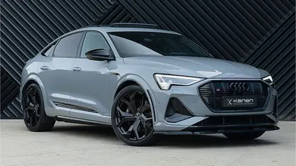Grijs Occasion 2022 Audi e-tron Sportback Comfort SUV | € 47.900 (Goede deal)