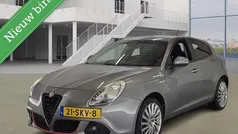 Grijs Gebruikt 2011 Alfa Romeo Giulietta Distinctive Hatchback | € 6.950 (Eerlijke prijs)