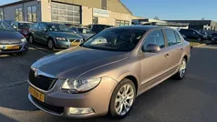 Paars Gebruikt 2012 Skoda Superb Business Line Hatchback | € 3.250 (Eerlijke prijs)