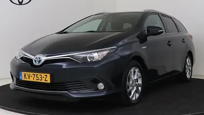 Grijs Occasion 2017 Toyota Auris Touring Sports Trend Stationwagen | € 16.750 (Eerlijke prijs)