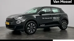 Zwart Gebruikt 2023 Fiat 600E Red SUV | € 23.940 (Eerlijke prijs)
