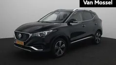 Zwart Gebruikt 2019 MG ZS Luxury Sedan | € 13.495 (Eerlijke prijs)